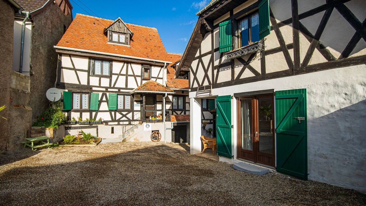Dieffenthal House | Le Vieux Pressoir - 8 bedrooms - up to 15 people - 6 bathrooms