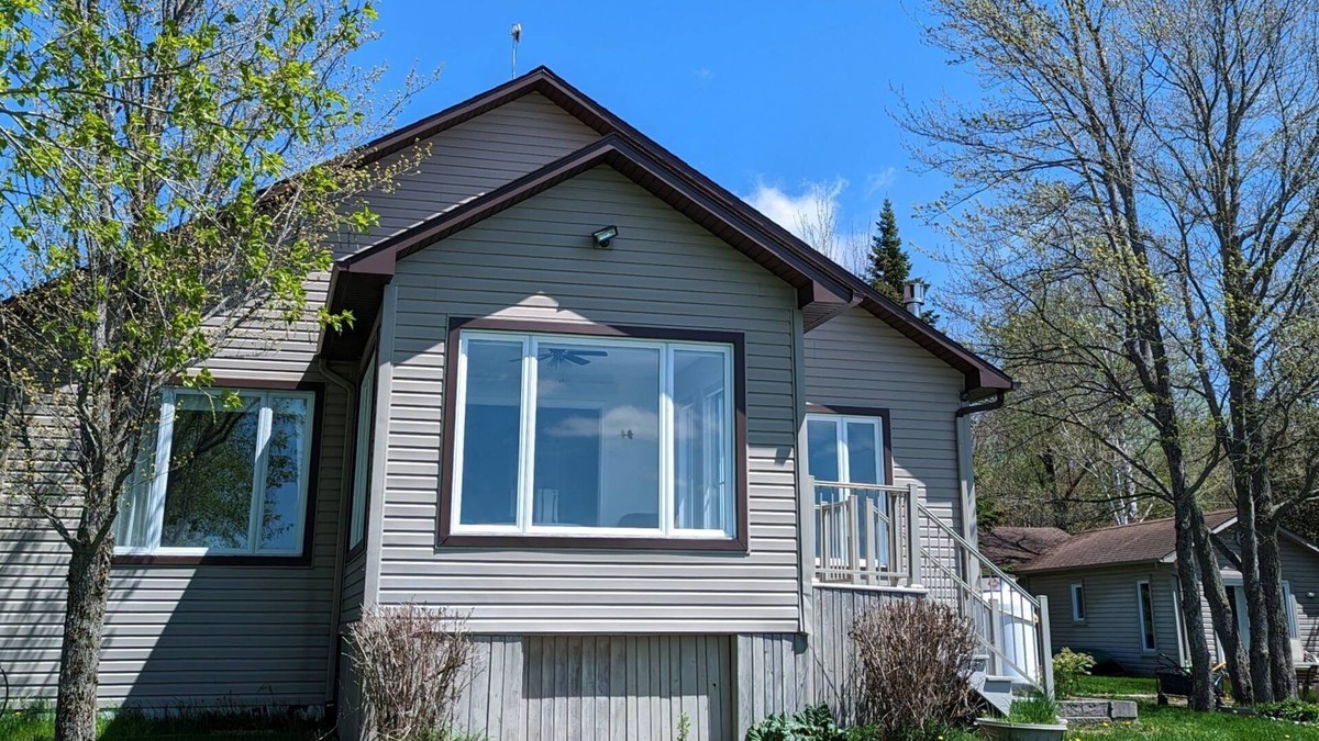 Beaulac-Garthby Ski Chalet | Le Zéphyr - Waterfront