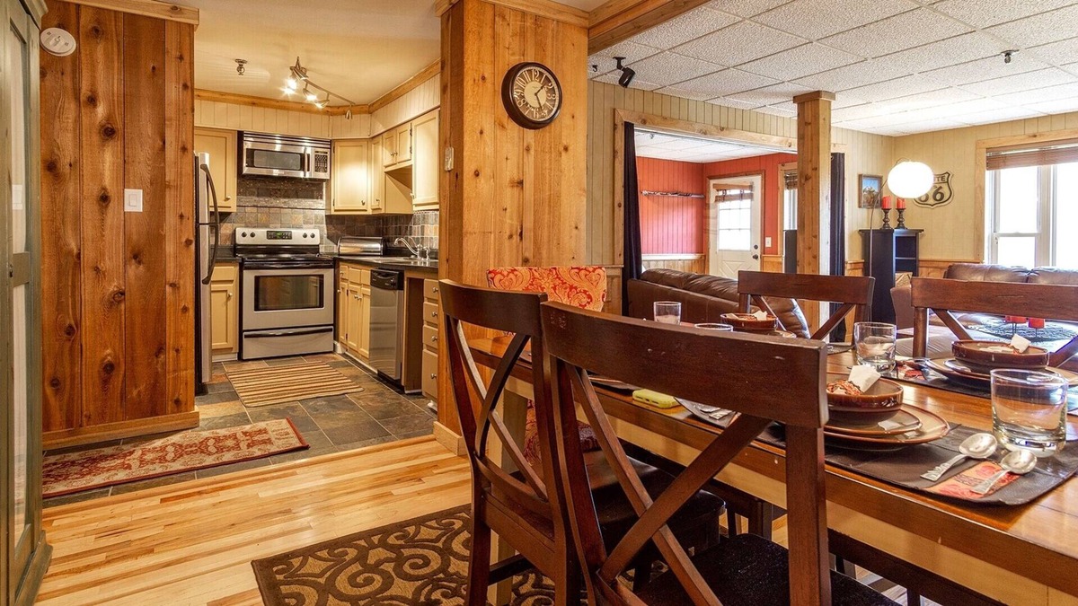 South Mountain Condo | LeatherBark 105B - Family Mountain Retreat 3 Br Condo