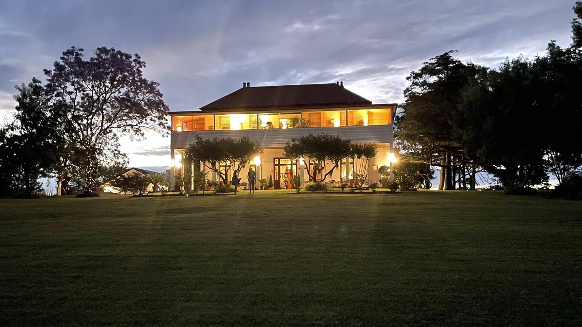 Leconfield Bed & Breakfast | Leconfield House, Pokolbin, Hunter Valley luxury, built in 1872, 150yrs in 2022