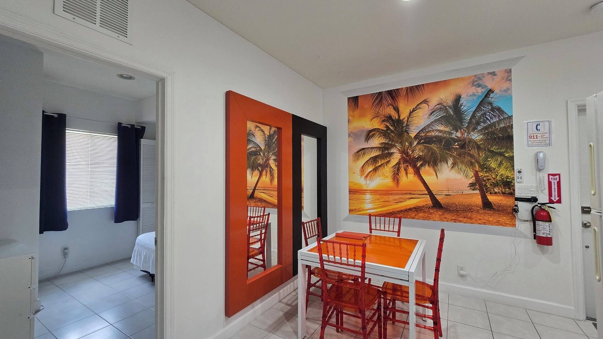 Royal Poinciana Apartment | LED Stars with BBQ/Grill