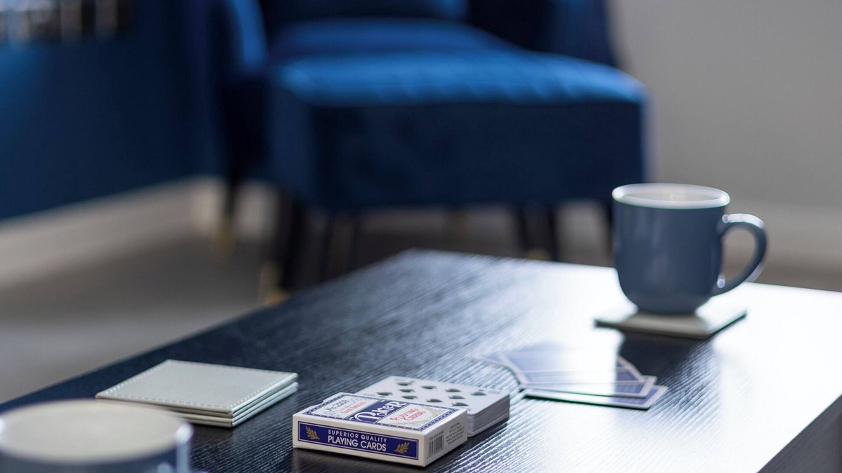 Leeds House | Leeds 3 Bed 2.5 Bath - Parking/WiFi/Pool Table/Self Check-in