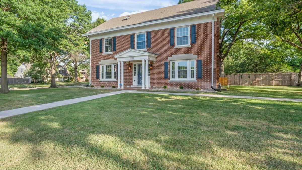 Topeka House | Legacy Haus Estates