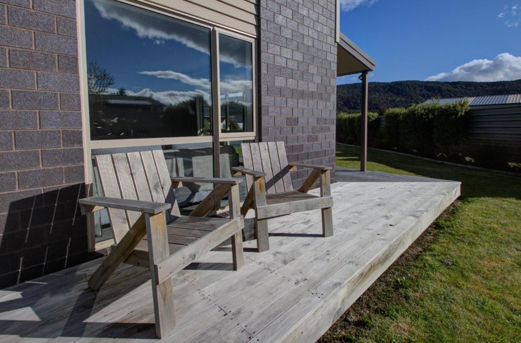 Manapouri House | Leigh Cottage Manapouri