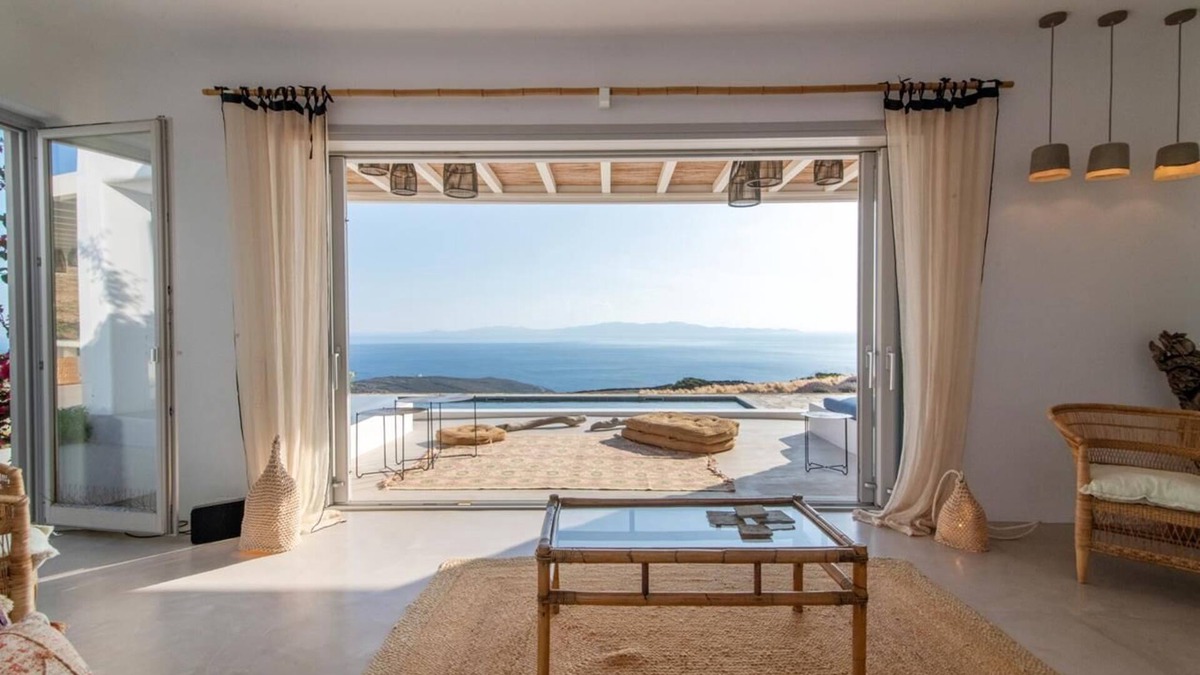 Exomvourgo Villa | Leivadakia Villa