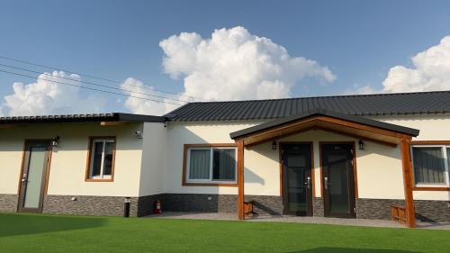 Puli Bed & Breakfast | Leju Diary B&B