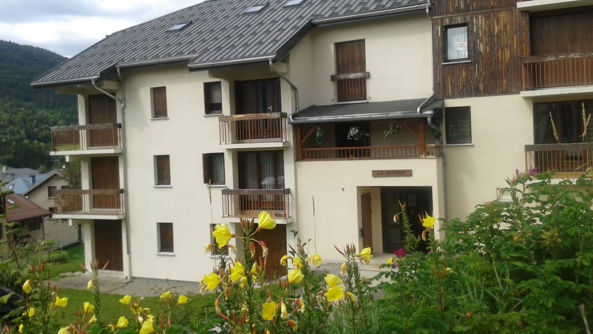 Lelex Apartment | Lelex Monts-Jura to rent studio facing south and resort center