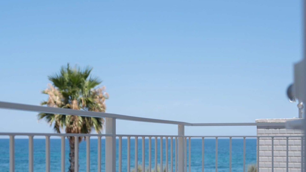 Mola di Bari Bed & Breakfast | Leluan Bed & Breakfast