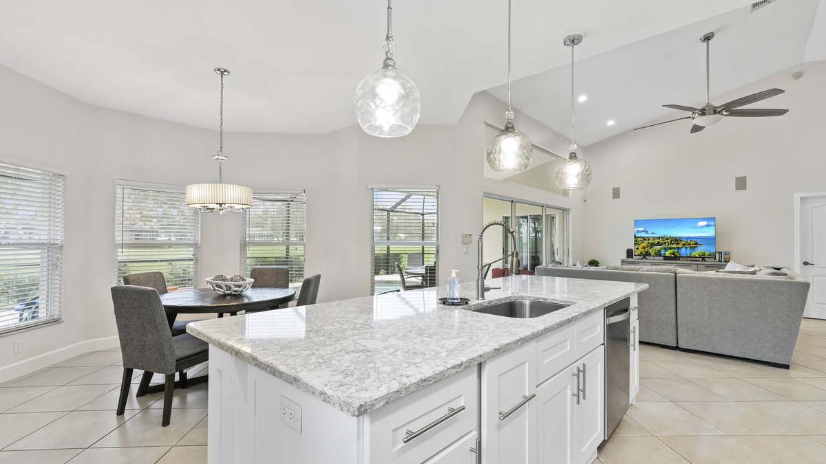 Falcons Glen Villa | Lely Resort, 3 bed, golf course home Includes Players Club and Spa
