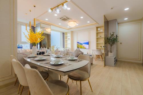Phuong 6 Apartment | Leman Luxury Suites
