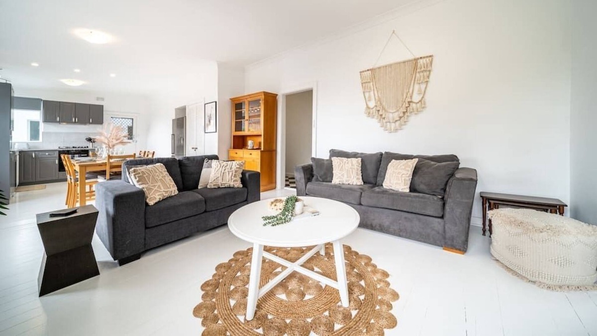 Seacliff Park House | Lemon tree · Entire home, Fast Wifi, Free Parking, Beach