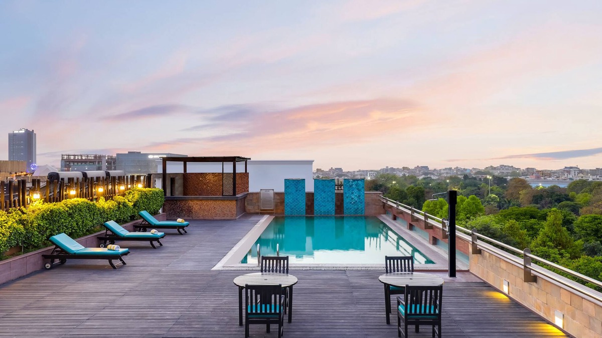 Sector 29 Hotel | Lemon Tree Premier 2, Gurugram