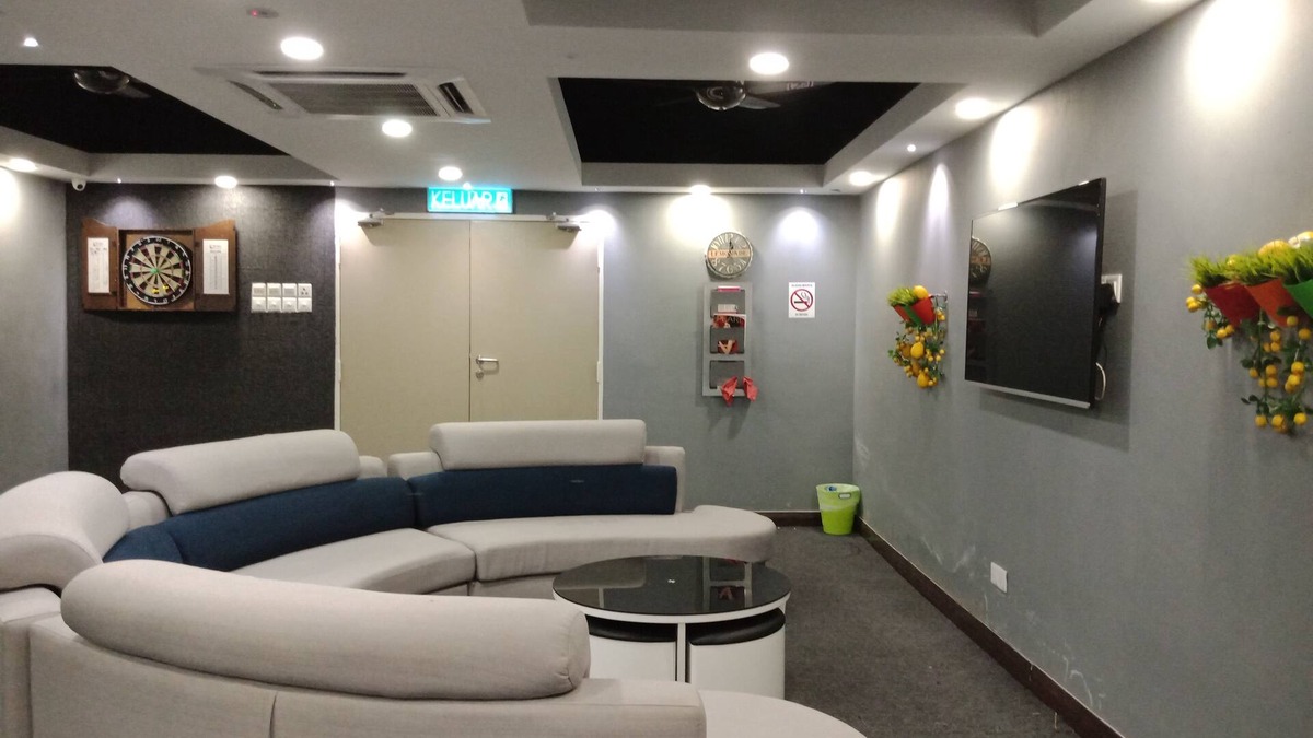 Malacca City Hotel | Lemon8 Hotel Apartment