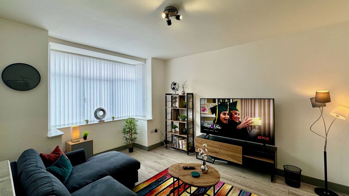 Cleethorpes House | Lenhurst House MyShortLets
