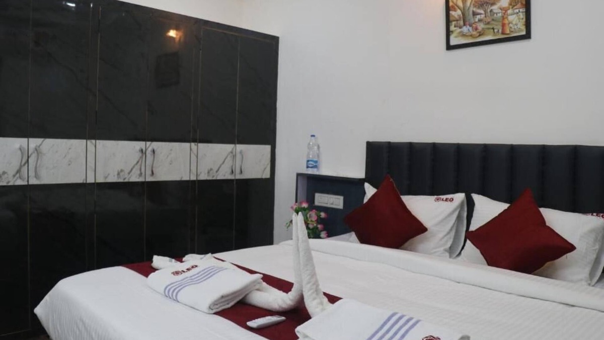 Tirupati Apartment | Leo Home Stay #5