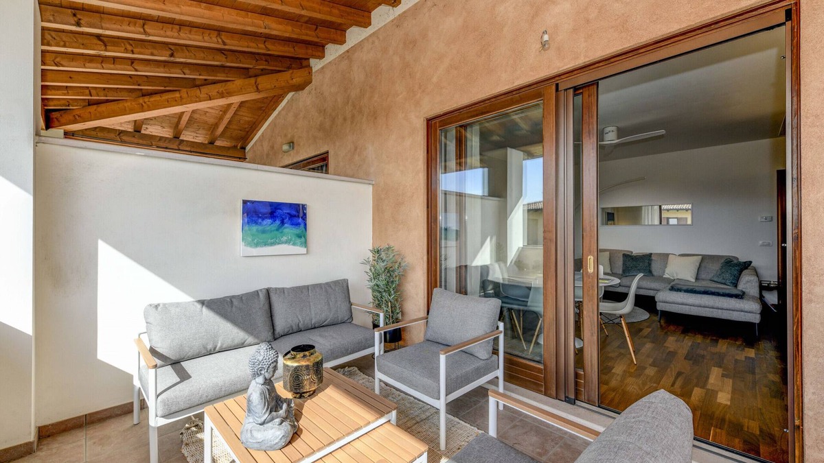 Moniga del Garda Apartment | Leone: modern apartment in Moniga