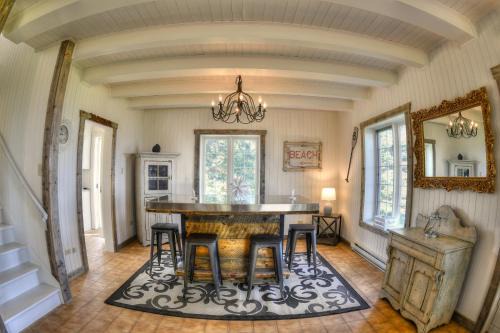 Port-au-Saumon Ski Chalet | Les 2 Iles