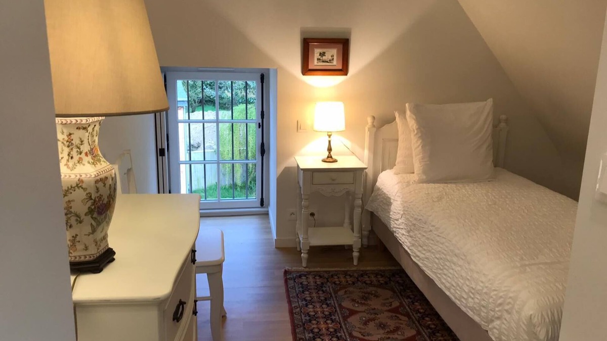 Lamballe House | Les Anémones