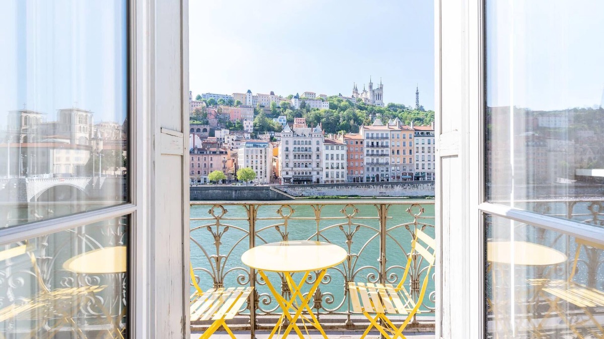 Les Cordeliers Apartment | Les balcons de Fourvière - Apartment with view