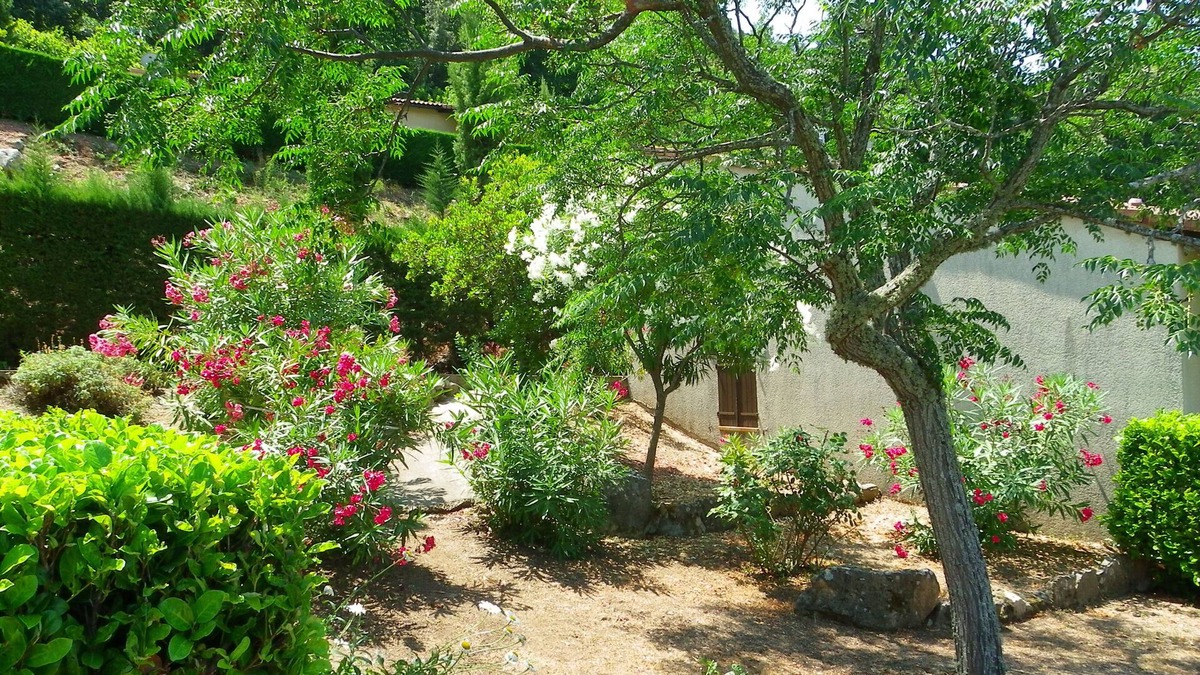 Vico House | LES BALCONS DE LA CHIUSA House 8 persons 4 bedrooms in VICO 13 km from the beach