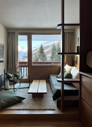 Val-d'Isere Apartment | Les Barmettes Appart rénové avec vue, parking et skis aux pieds