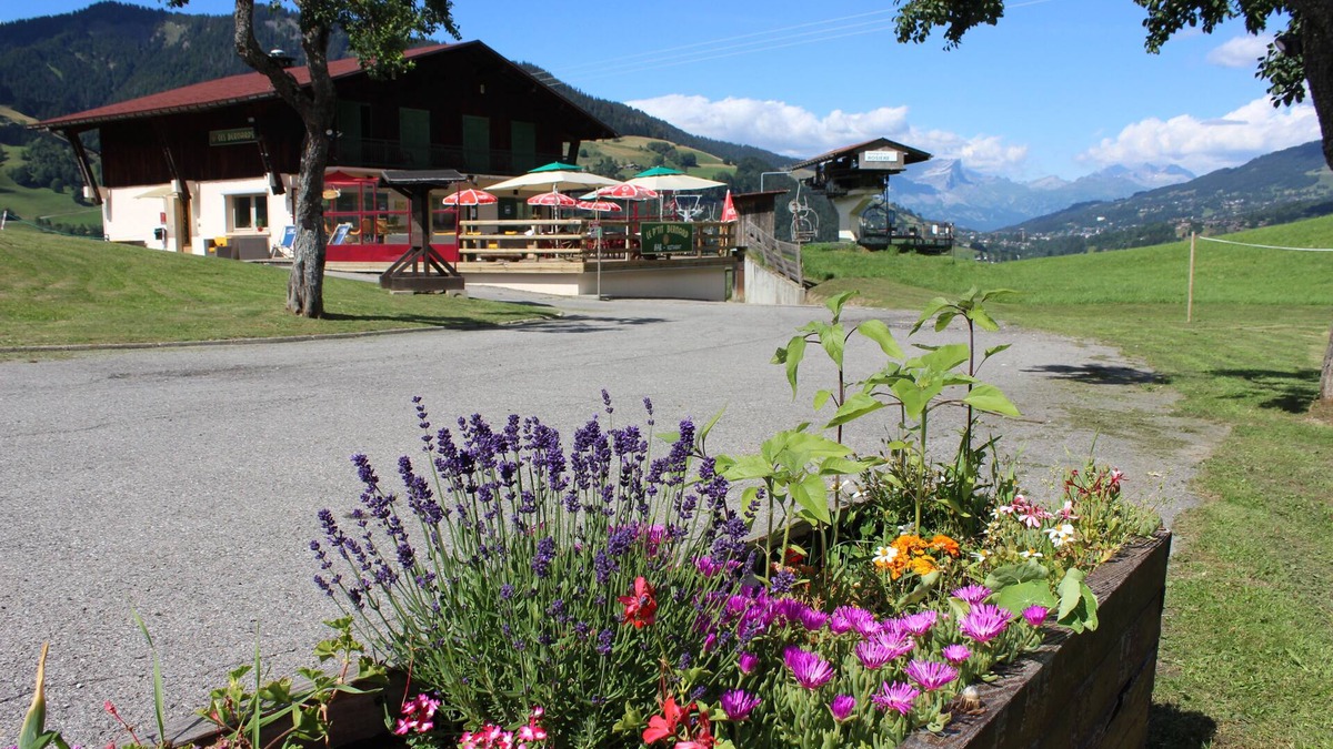 Praz-sur-Arly Hotel | Les Bernards