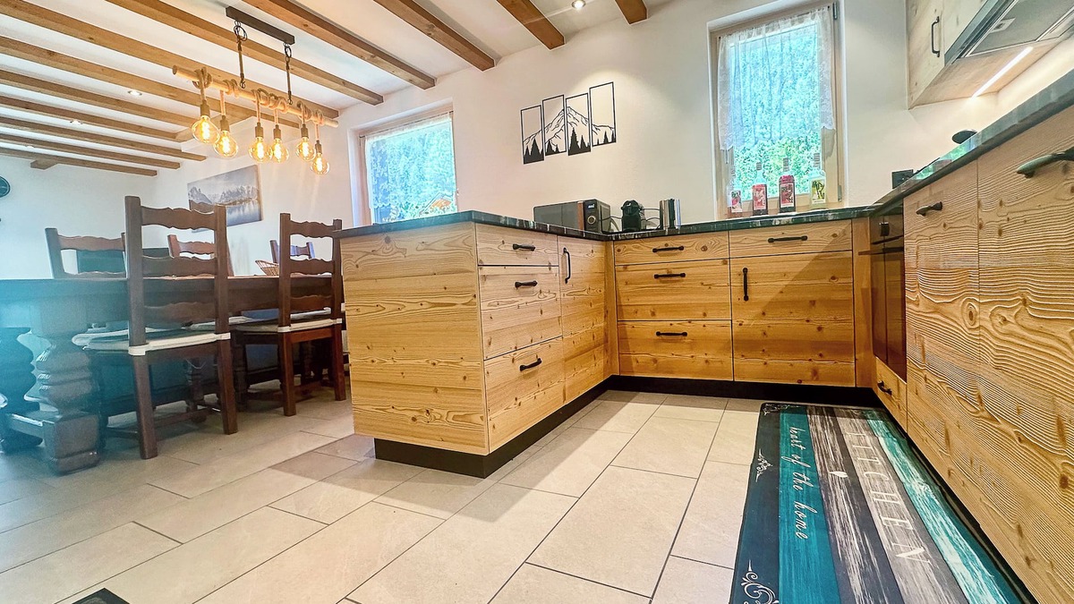Saleinaz Apartment | Les Brimbelles" apartment in semi-detached chalet