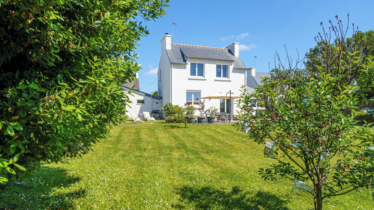 Loctudy House | LES CAMELIAS *
