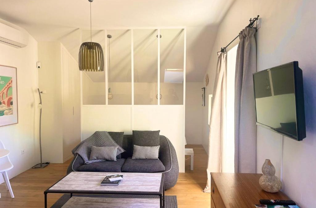 Remoulins Apartment | Les Cerises du Pont du Gard