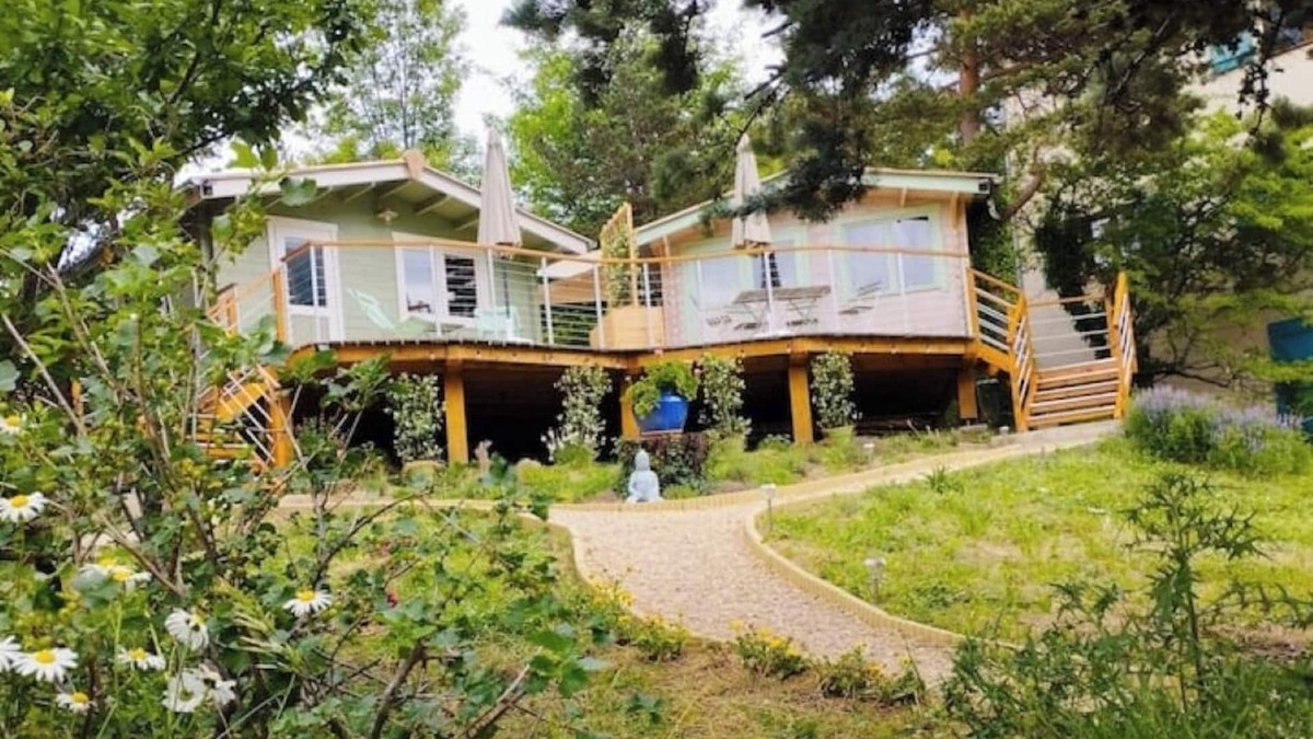 Eourres Ski Chalet | Les chalets perchés, a cosy nest for wilderness lovers