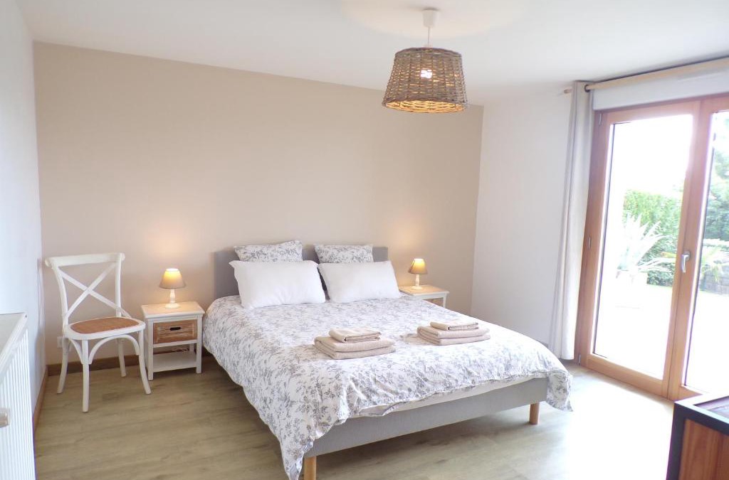Saint-Jouan-des-Guerets Apartment | Les clés du Vallion, T2 confort, bord de plage et paysages