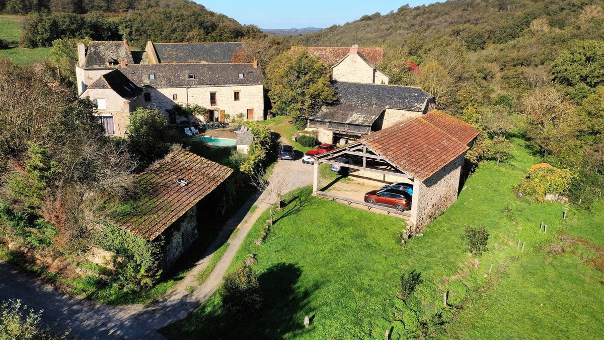 Sanvensa House | Les combes de Testas 24 people, heated pool, Aveyron Gorges