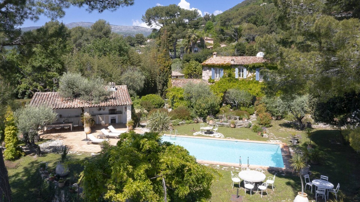 Tourrettes-sur-Loup Villa | Les Courmettes - on the quiet hills