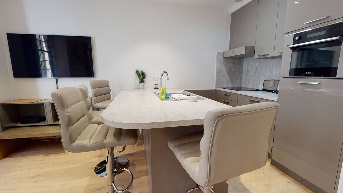 Petite-France Apartment | les dentelles appartement petite france up to 2