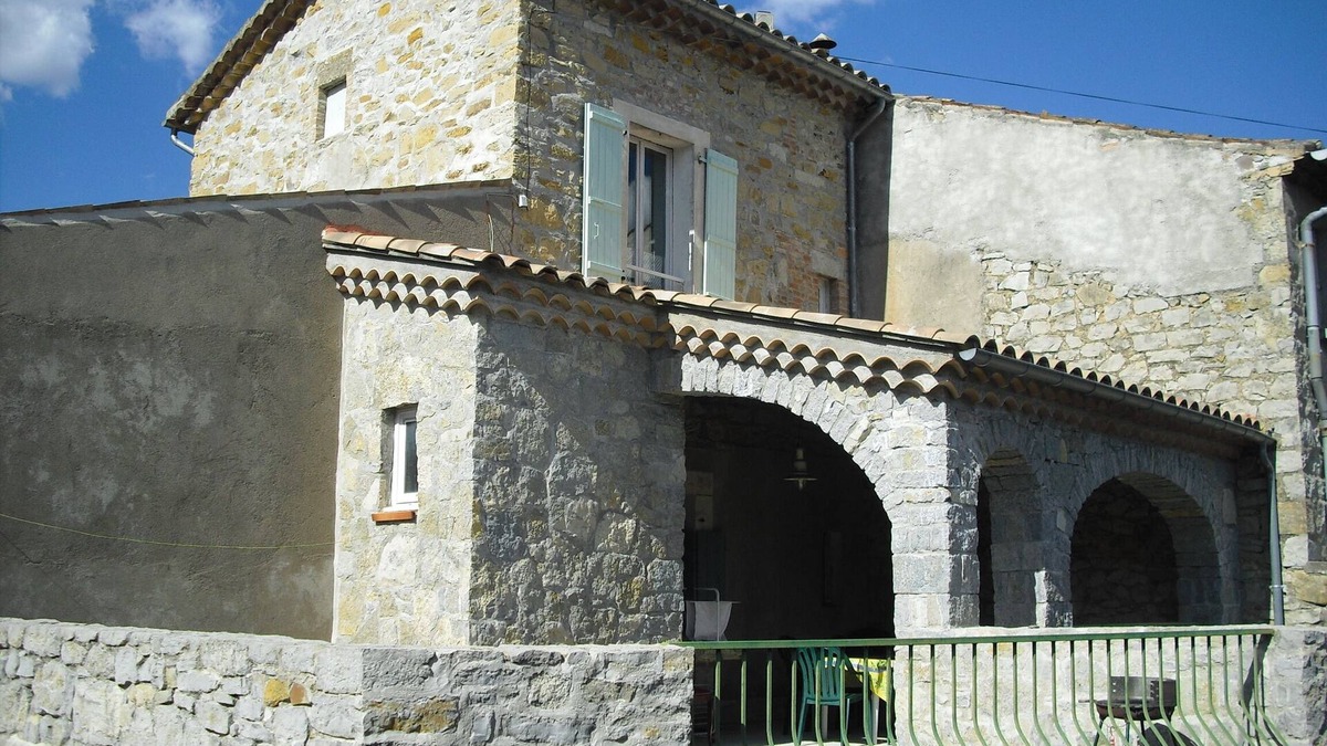 Saint-Paul-le-Jeune House | Les Eaux Claires Gite "La Fontaine"