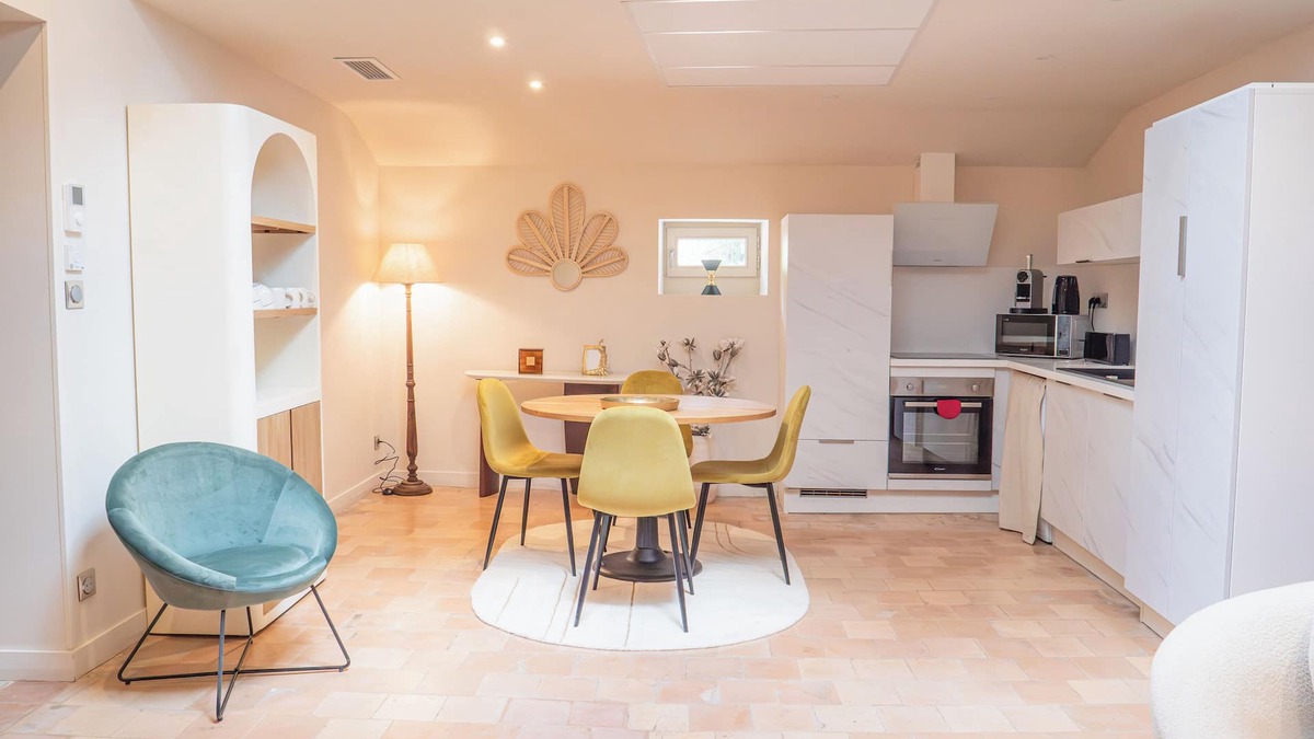 Pezenas Apartment | Les Génoises,