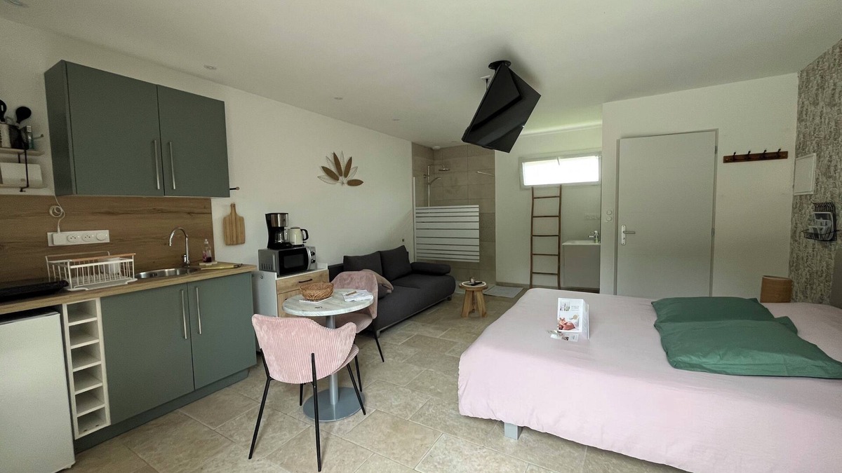Favieres Apartment | Les Gites de la Baie ideally located in the heart of the Bay of the Somme.