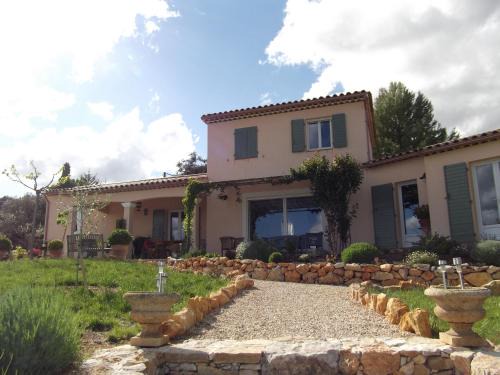Cotignac Bed & Breakfast | LES GRIVES