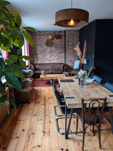 Gare Apartment | Les jardins de Romy