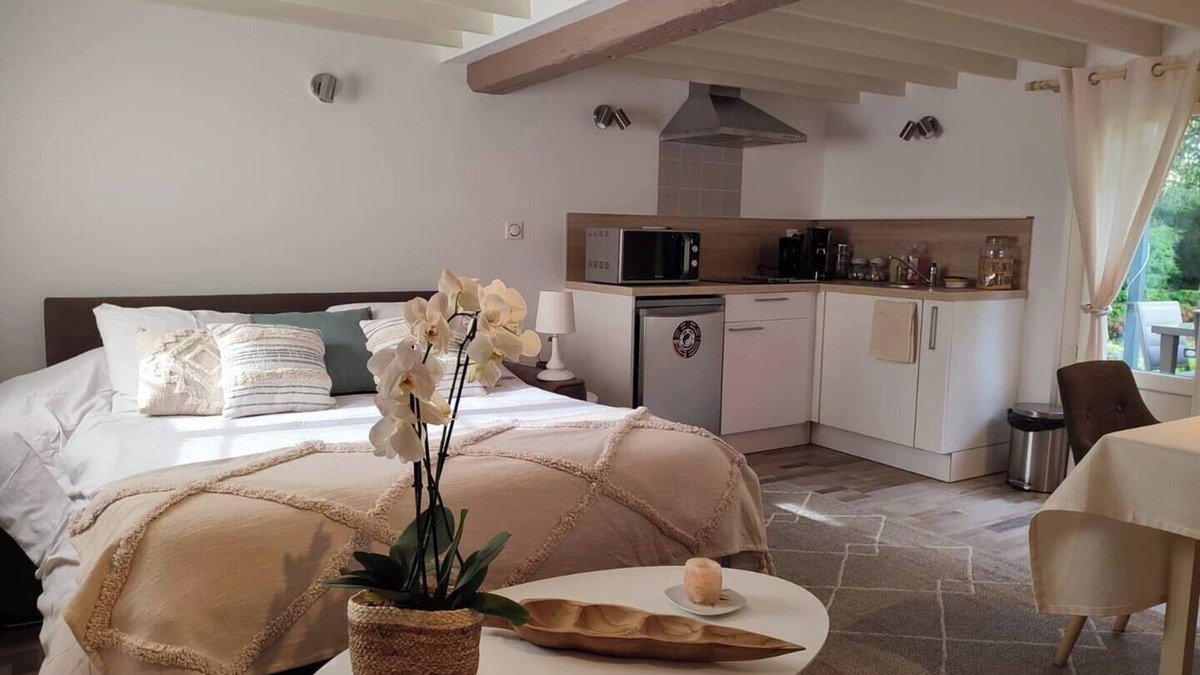 Hanvoile Apartment | Les Jardins du Tao studio Calm, nature, well-being, countryside