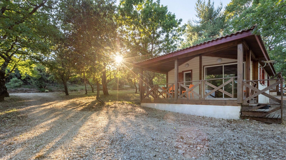 Bourg-Saint-Andeol Ski Chalet | "Les Lavandes" chalet overlooking lavender and mont ventoux
