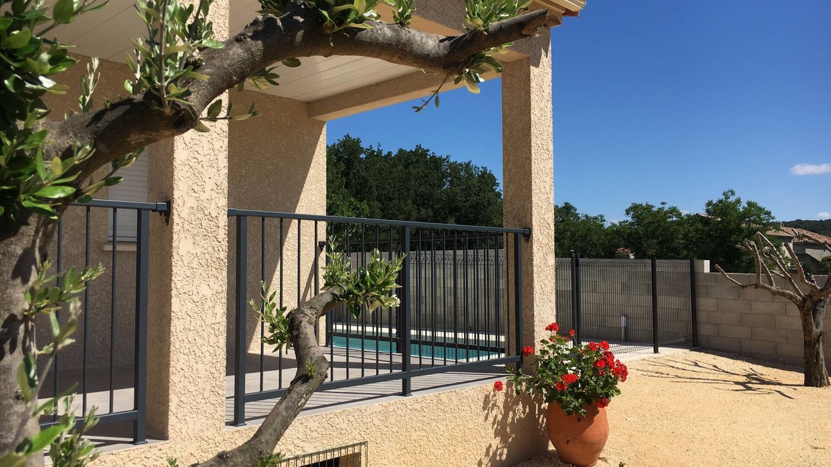 Sampzon Villa | Les Mûriers Ardèche private fenced pool air-conditioned quiet space countryside