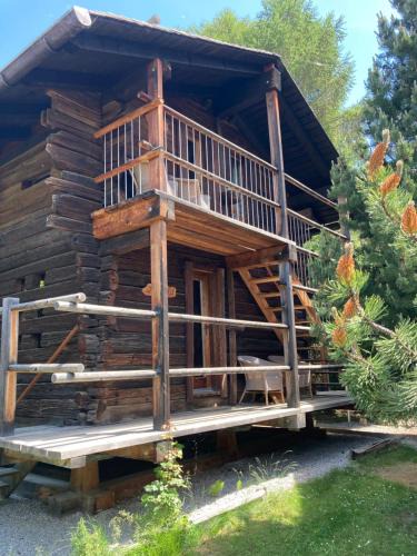 Vercorin Ski Chalet | Les Mazots du Hameau des Biquettes - Charme Alpin et Cuisine équipée