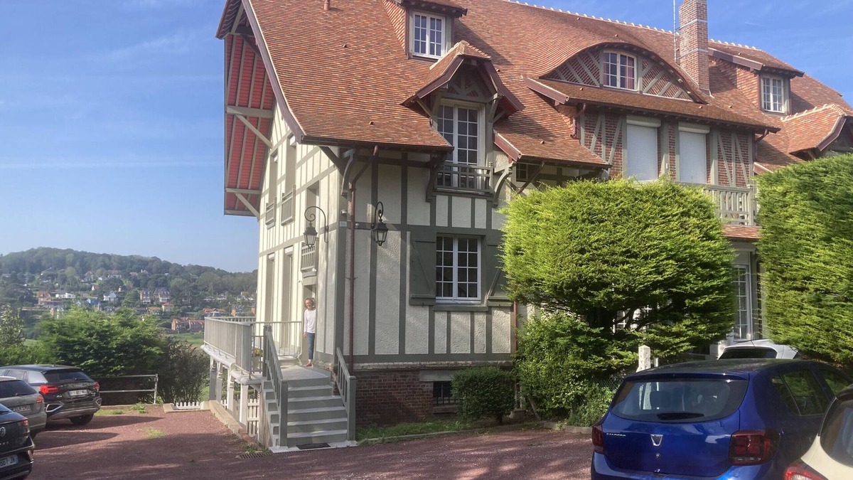 Pourville-sur-Mer Apartment | Les Mouettes, sea view, 100 metres from the beach