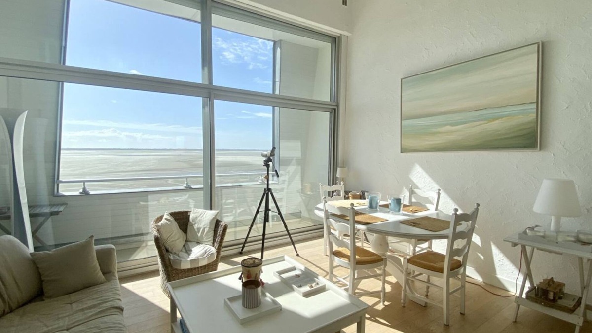 Le Crotoy Apartment | Les Pieds dans l'Eau, bay view for 6 people
