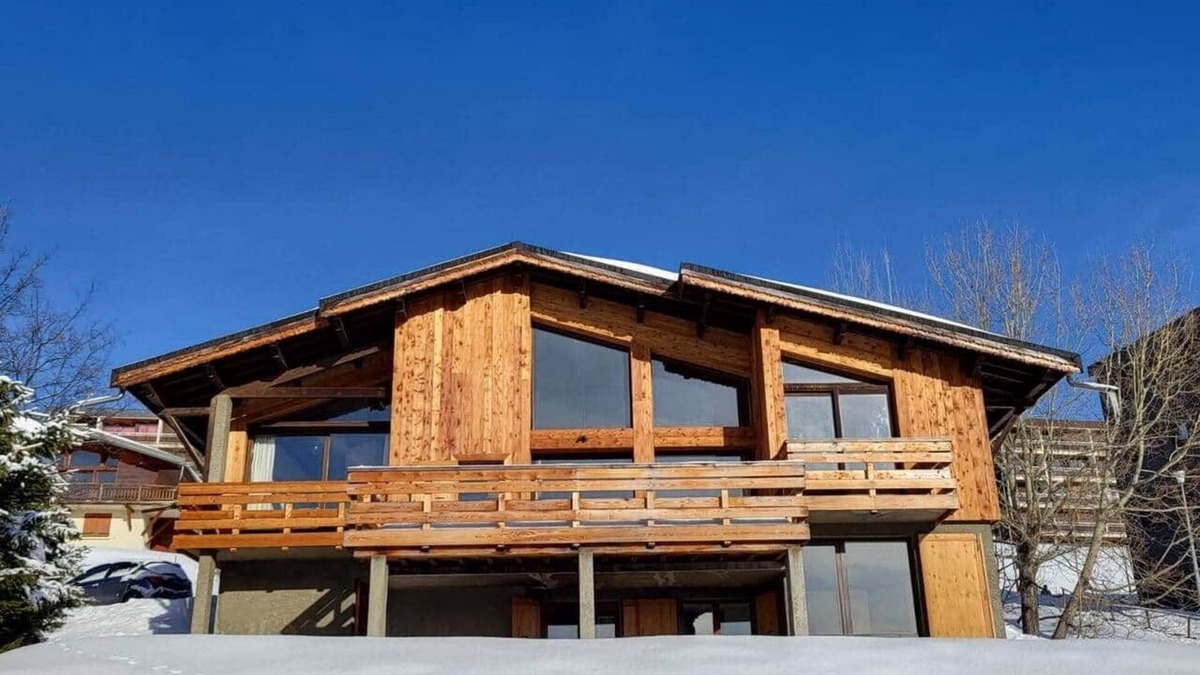 La Toussuire Ski Chalet | Les Sybelles/La Toussuire : Chalet Hestia avec vue superbe