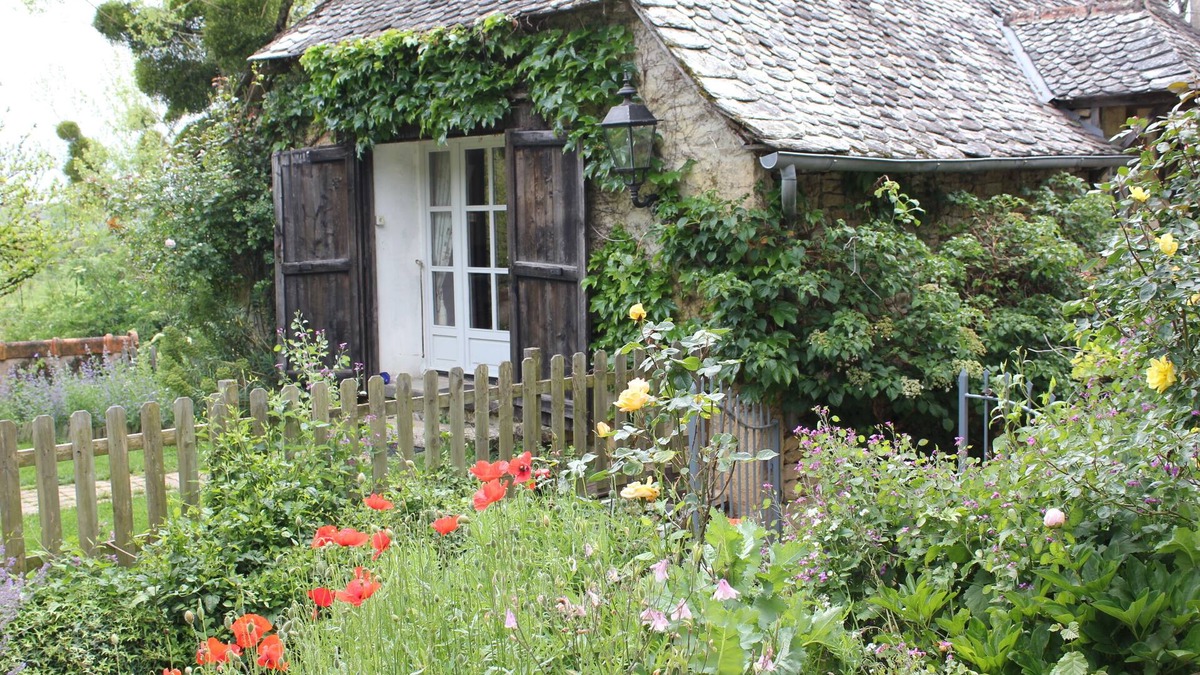 Coubisou Cottage | Les Terrasses de Labade, charming gîte between Lot and Aubrac, with swimming pool and spa
