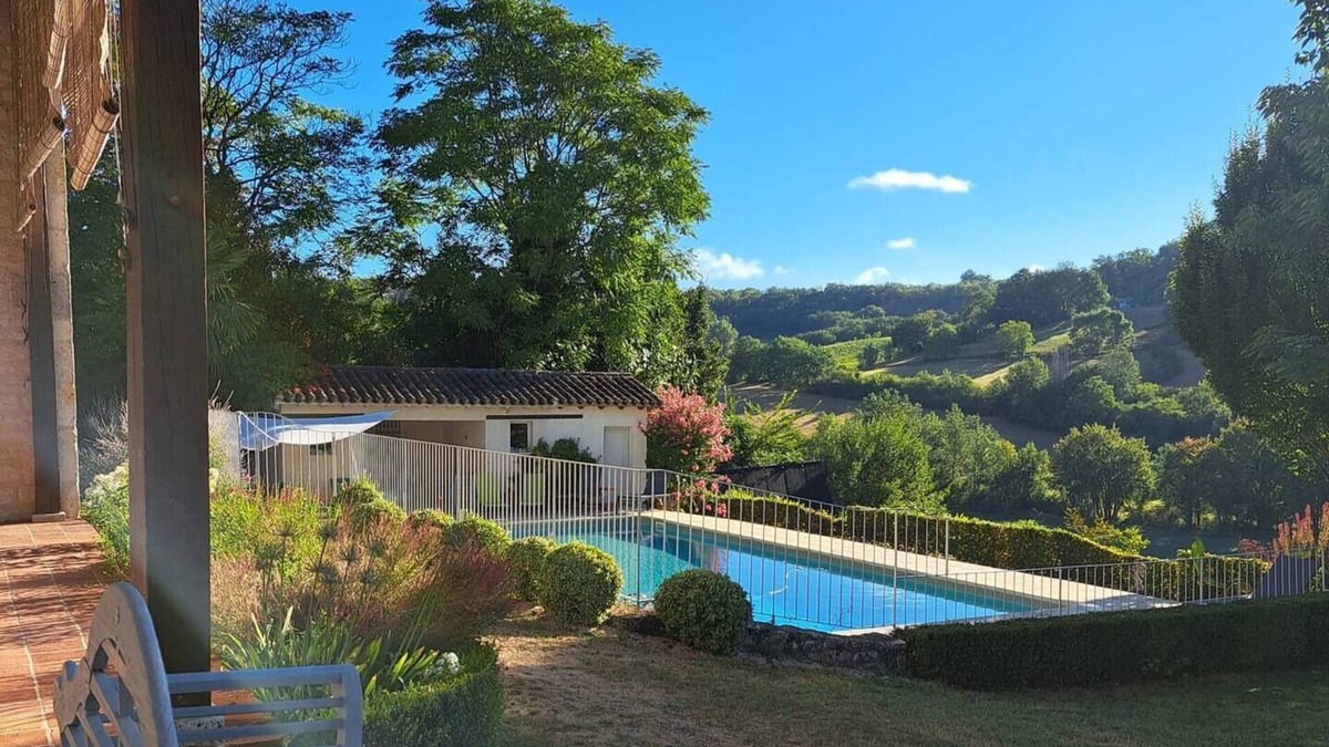 Sauveterre House | Les Tournesols, ideal for a quiet family vacation with swimming pool