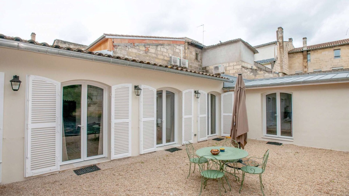 Libourne Apartment | Les tropéziennes de Libourne : 2 bedroom flat - Biarritz