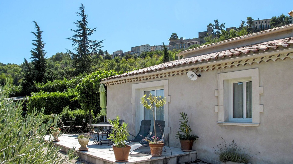 Menerbes House | Les Vignes by Interhome